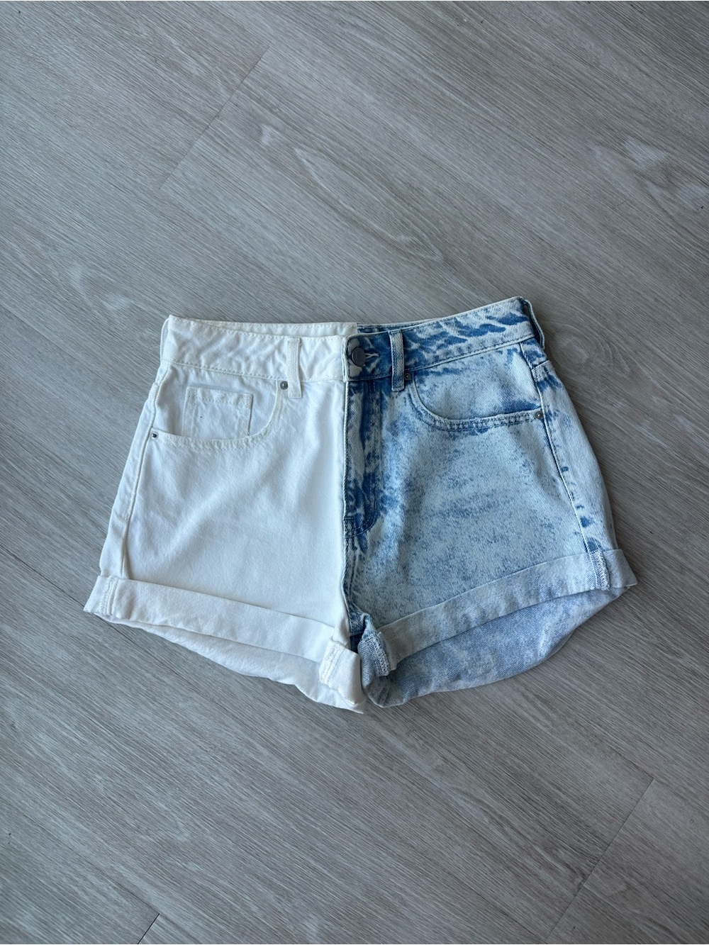 PacSun Two-Tone White and Acid Wash Blue Denim Mom Shorts